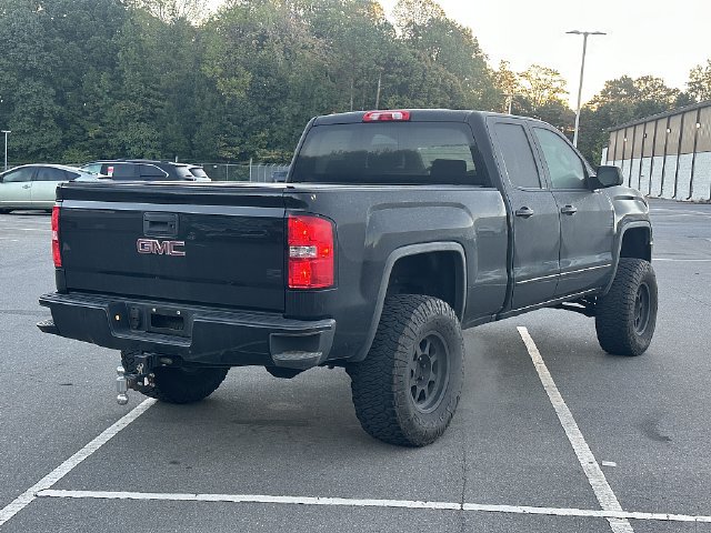 Used 2018 GMC Sierra 1500 SLE w/ SLE Value Package AWD/4WD image 8