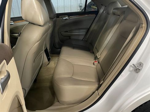 Used 2012 Chrysler 300 Limited w/ Luxury Group image 17