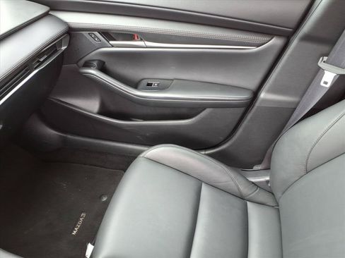 Used 2024 MAZDA MAZDA3 s FWD image 33