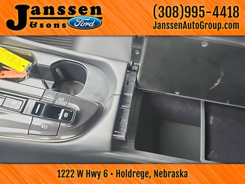 Used 2025 Toyota Crown Signia image 29