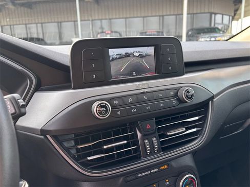 Used 2020 Ford Escape S image 21