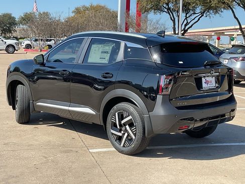New 2026 Nissan Kicks SV w/ SV Premium Package FWD image 7