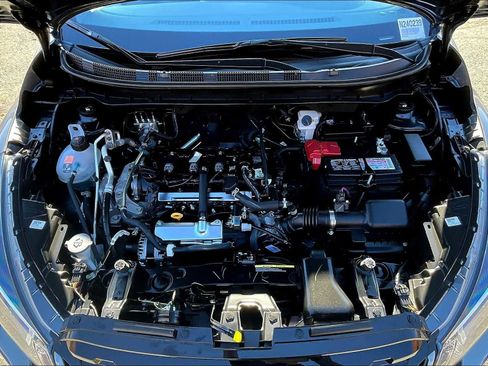 New 2024 Nissan Kicks SR w/ SR Premium Package image 15