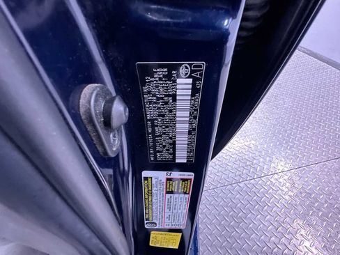 Used 2012 Toyota Corolla LE image 36