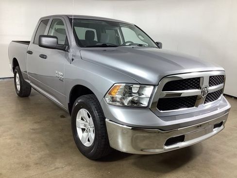 Used 2024 RAM 1500 Classic SLT AWD/4WD image 3