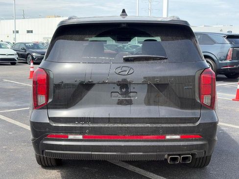 Used 2024 Hyundai Palisade Calligraphy AWD/4WD image 3