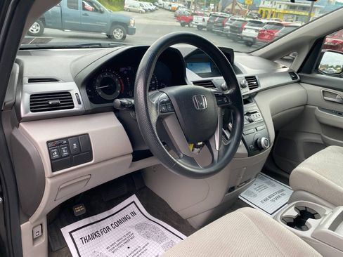 Used 2011 Honda Odyssey EX image 10