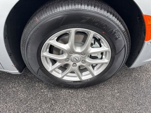 New 2026 Chrysler Pacifica Select FWD image 12
