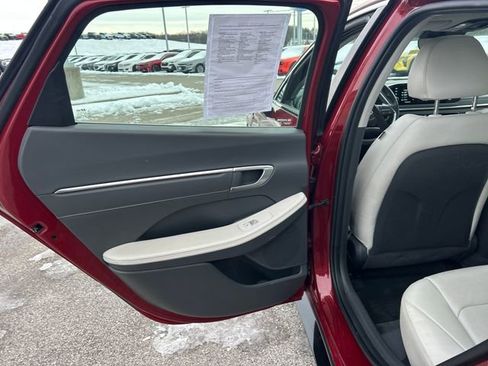 Used 2023 Hyundai Sonata Limited image 37