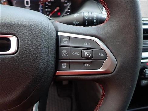 New 2025 Jeep Compass Trailhawk image 12