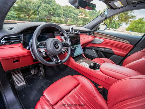 Used 2023 Maserati Grecale Modena image 30