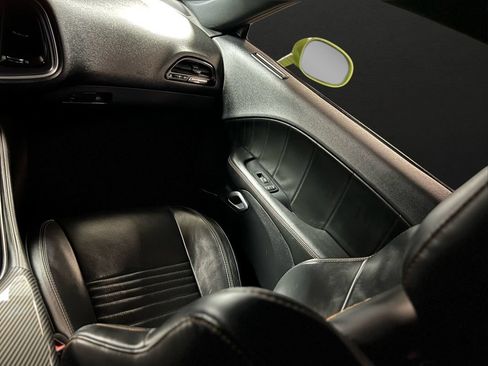 Used 2015 Dodge Challenger R/T Plus RWD image 12