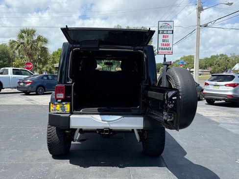 Used 2015 Jeep Wrangler Unlimited Sahara w/ Connectivity Group image 6