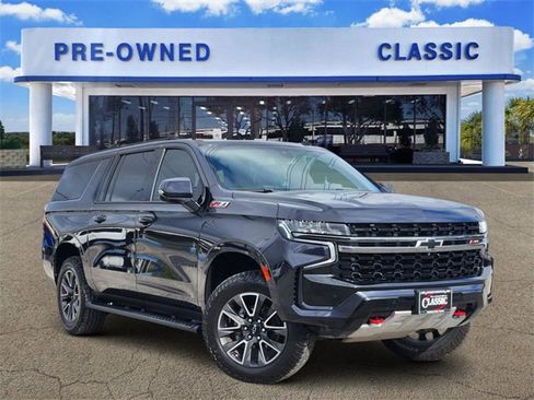 Used 2022 Chevrolet Suburban Z71 w/ Luxury Package image 1
