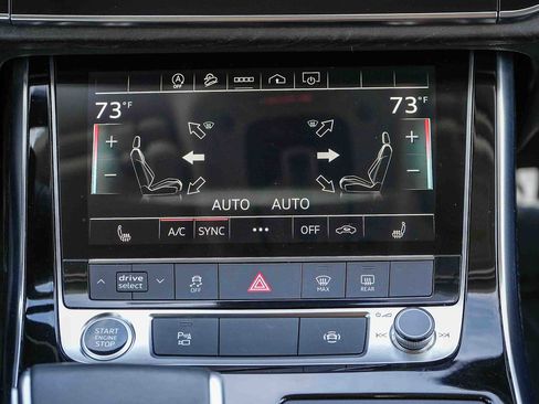 Used 2022 Audi Q7 Premium image 18