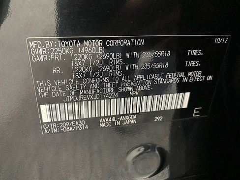 Used 2018 Toyota RAV4 Limited image 27