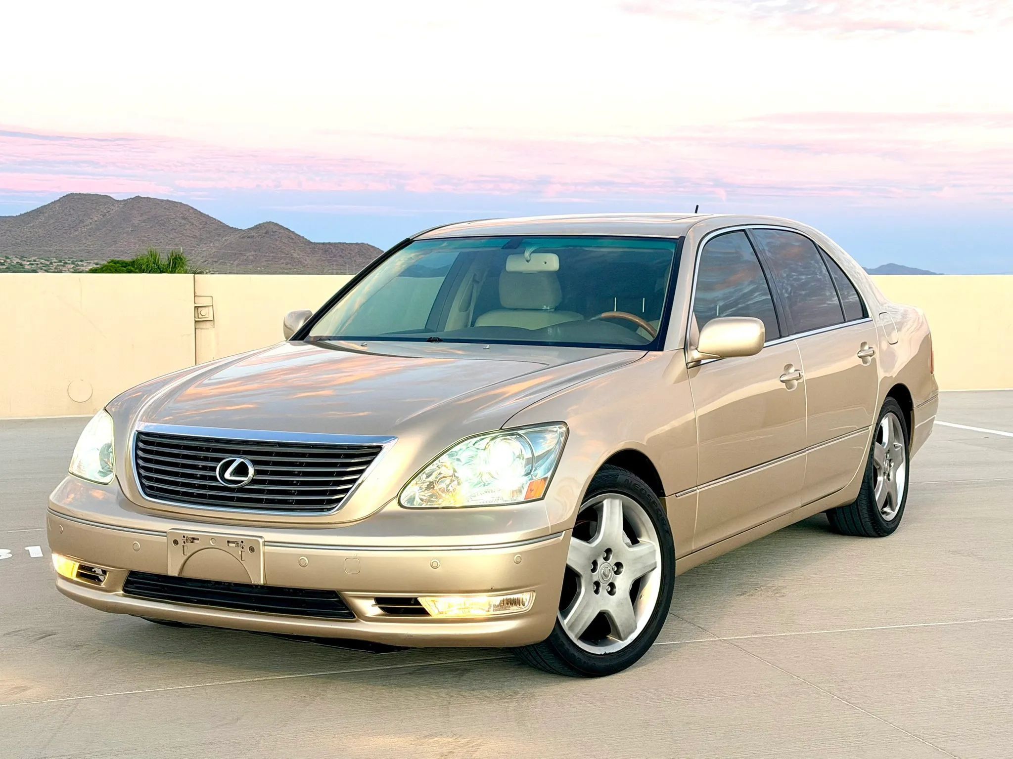 Used 2006 Lexus LS 430 RWD image 4