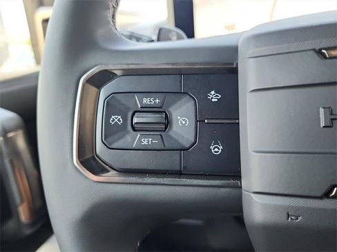 New 2025 GMC Hummer EV 2X image 25