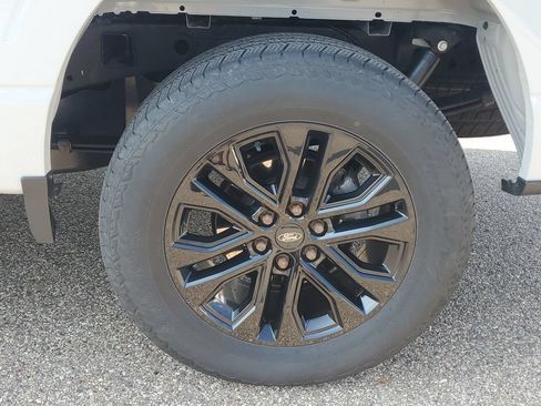 Certified 2024 Ford F150 Lariat AWD/4WD image 6