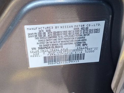 Certified 2025 Nissan Kicks SR w/ Illumination Package FWD image 30