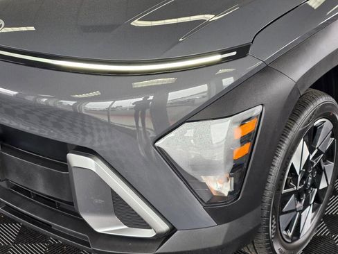 Used 2025 Hyundai Kona SEL AWD/4WD image 10