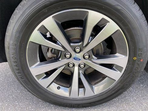 Used 2020 Ford Explorer Platinum w/ Premium Technology Package AWD/4WD image 35