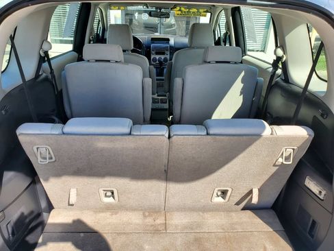 Used 2010 MAZDA MAZDA5 Sport FWD image 27
