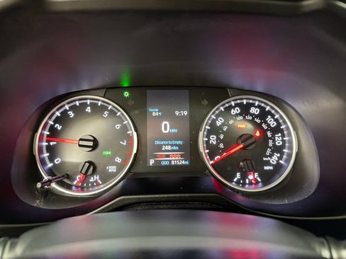 Used 2019 Toyota RAV4 XLE FWD image 25