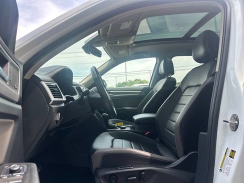 Certified 2022 Volkswagen Atlas SEL Premium AWD/4WD image 8