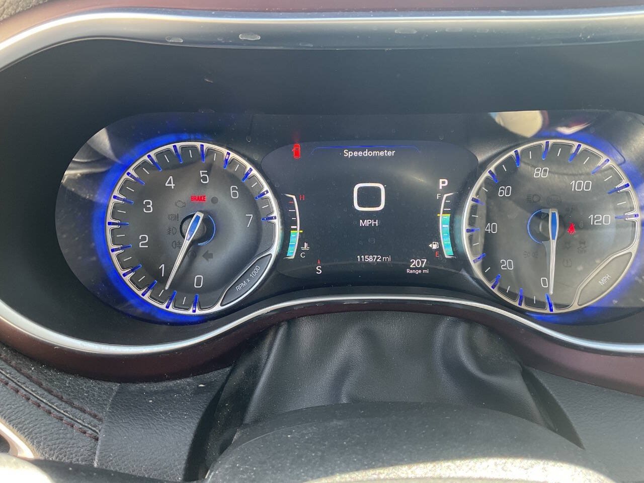 Used 2020 Chrysler Pacifica Limited FWD image 24