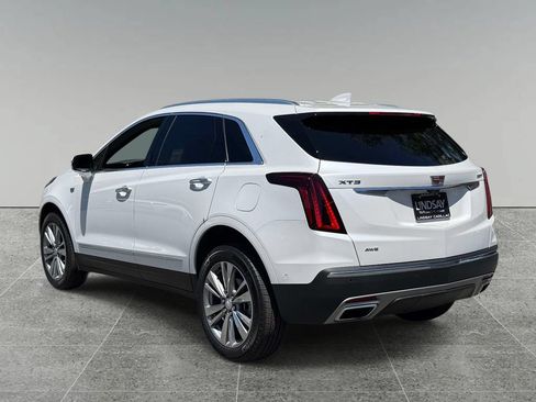 Used 2025 Cadillac XT5 Premium Luxury w/ Technology Package AWD/4WD image 12