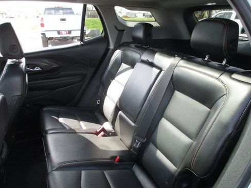 Used 2019 GMC Terrain SLT w/ Preferred Package image 22