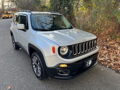 Used 2015 Jeep Renegade Latitude w/ Popular Equipment Group image 2