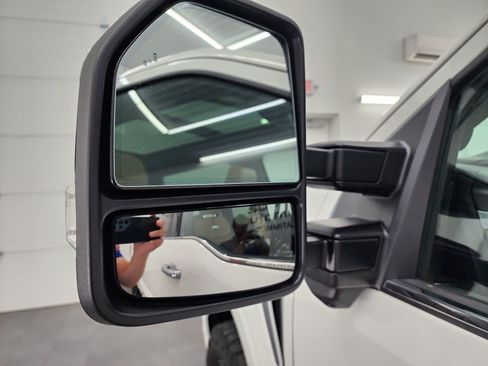 Used 2022 Ford F150 Platinum AWD/4WD image 42