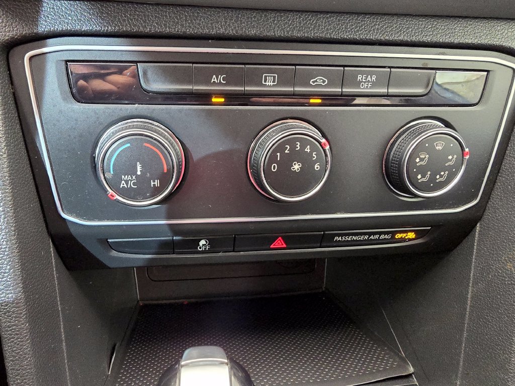 Used 2021 Volkswagen Atlas S FWD image 35