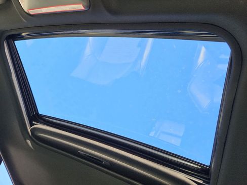 Used 2019 Toyota RAV4 XSE image 15