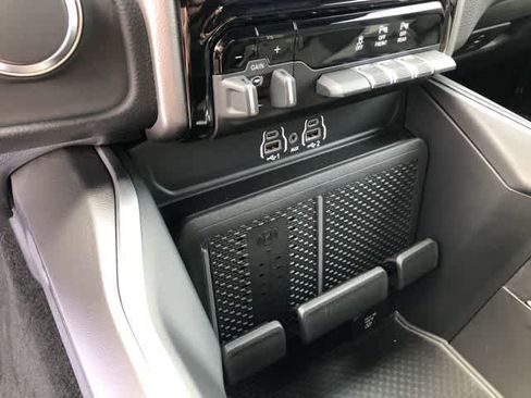 New 2026 RAM 1500 Big Horn AWD/4WD image 16