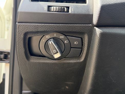 Used 2013 BMW 128i Convertible RWD image 11