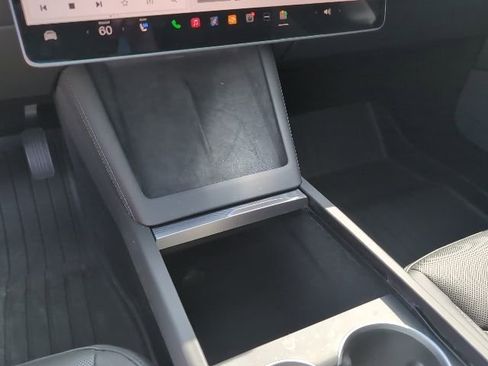 Used 2025 Tesla Model 3 RWD image 18