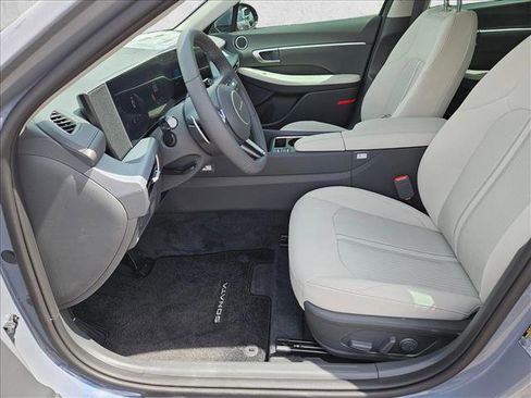 New 2026 Hyundai Sonata SEL FWD image 4