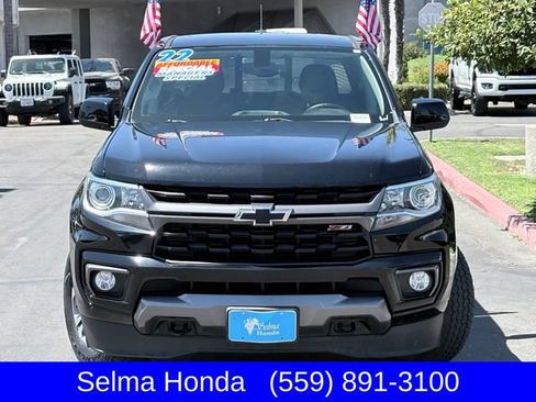 Used 2022 Chevrolet Colorado Z71 AWD/4WD image 3