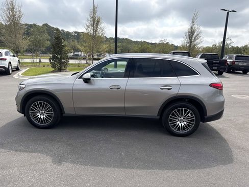Used 2024 Mercedes-Benz GLC 300 image 6