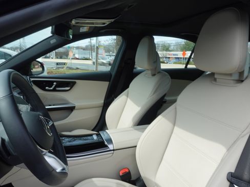 Used 2022 Mercedes-Benz C 300 4MATIC Sedan image 10