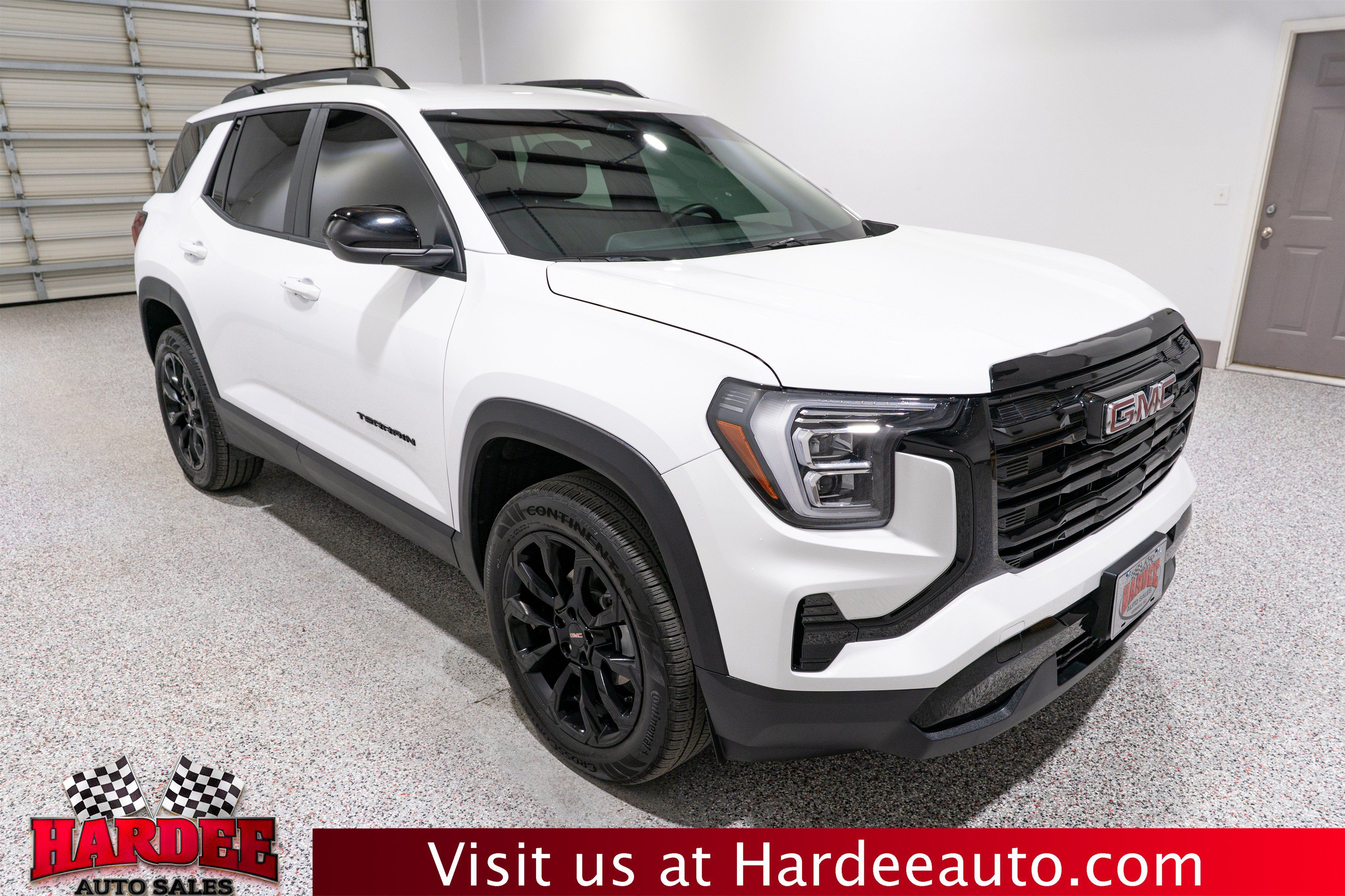 Used 2026 GMC Terrain Elevation w/ Elevation Premium Package FWD image 6