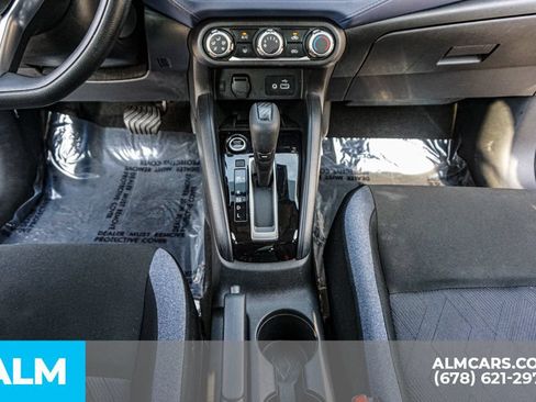 Used 2024 Nissan Versa SV FWD image 38
