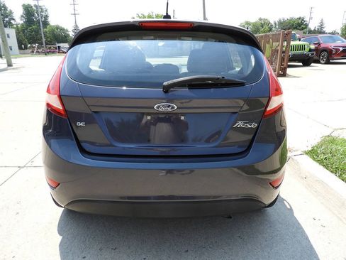 Used 2013 Ford Fiesta SE FWD image 7