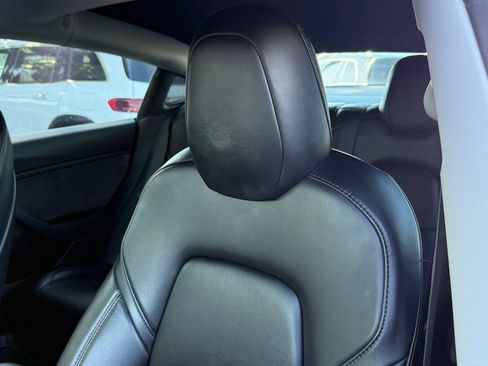 Used 2019 Tesla Model 3 Standard Range Plus RWD image 2