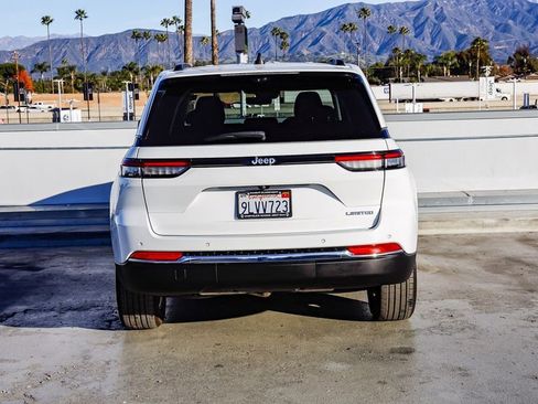 Used 2023 Jeep Grand Cherokee Limited w/ Luxury Tech Group II image 8