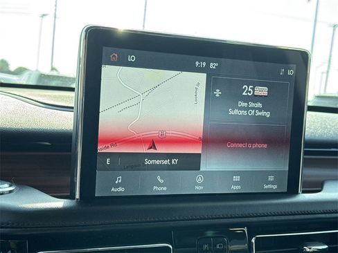 Used 2022 Lincoln Aviator Reserve image 22