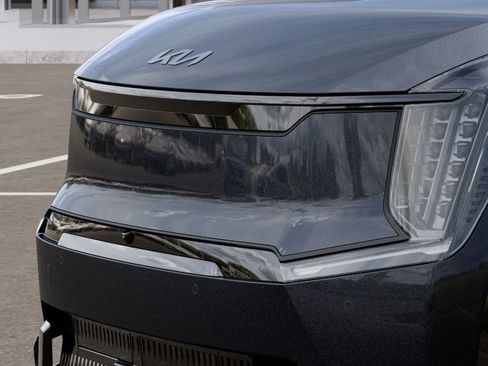 New 2026 Kia EV9 Land image 12